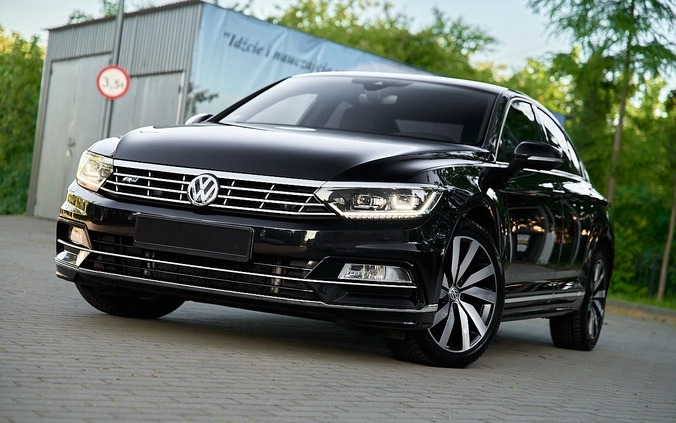 Volkswagen Passat cena 79800 przebieg: 171400, rok produkcji 2019 z Suchowola małe 742